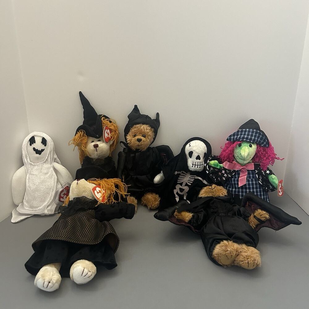 Ty Beanie Babies Halloween Plush Lot Of 7 Skeleton Witch Bat Ghost with Hang Tag
